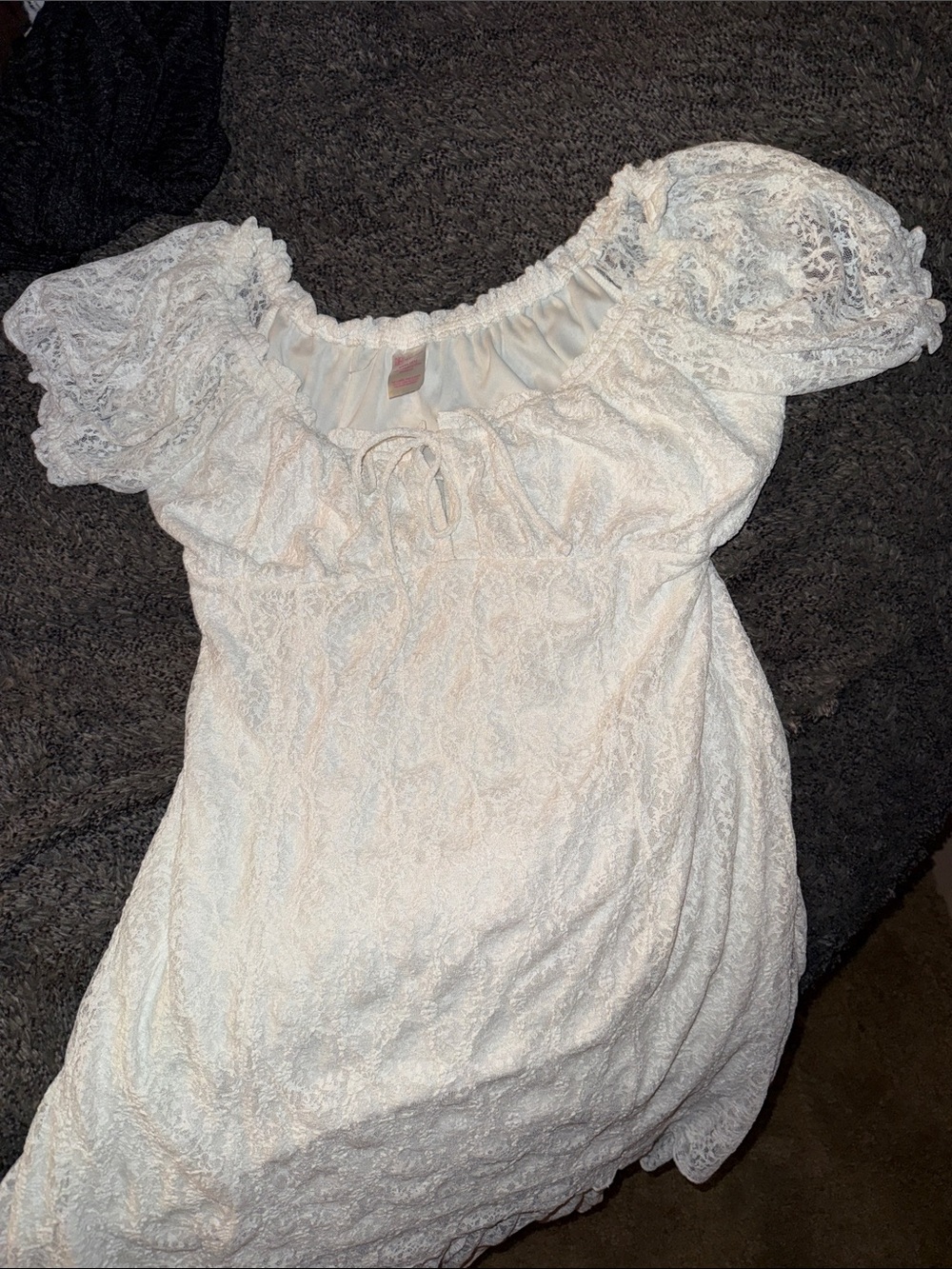 No Boundaries White Lace Tie-Waist Peasant Top